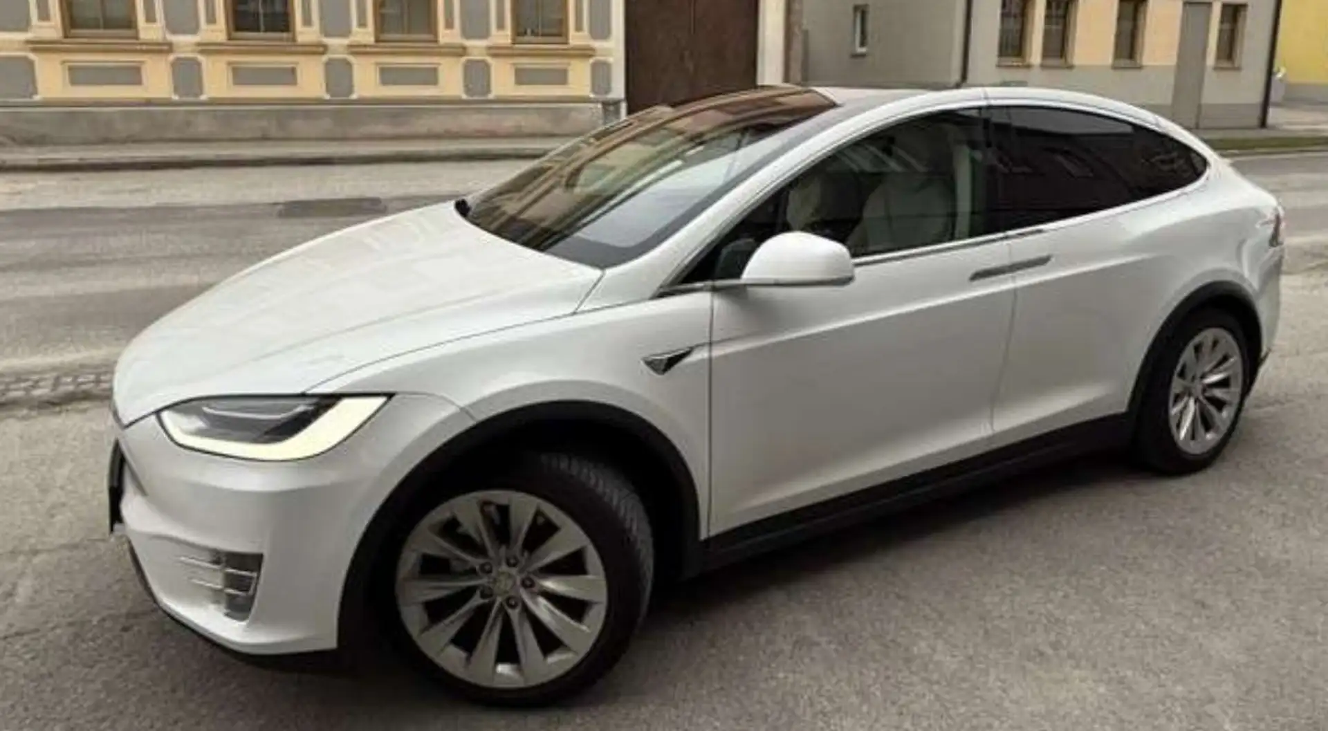 Tesla Model X Model X Performance 100kWh Weiß - 1