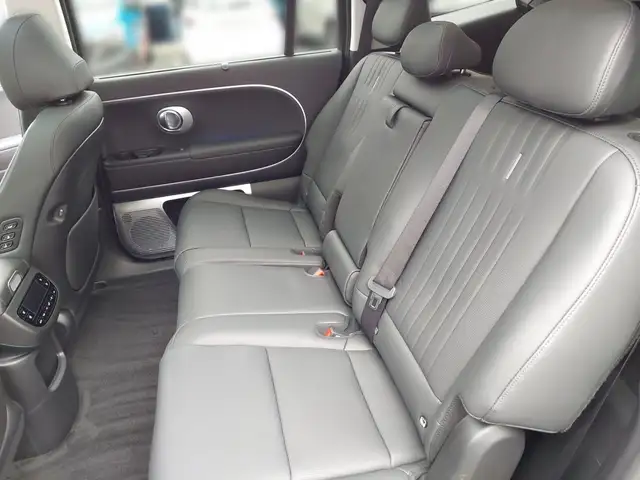 Hyundai IONIQ 9 Calligraphy 110 kWh 4WD Ansicht 10