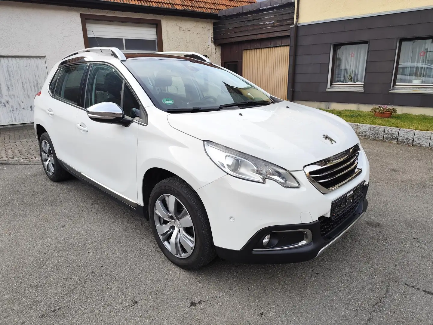 Peugeot 2008 Leder+Navi+Panoramadach Weiß - 1