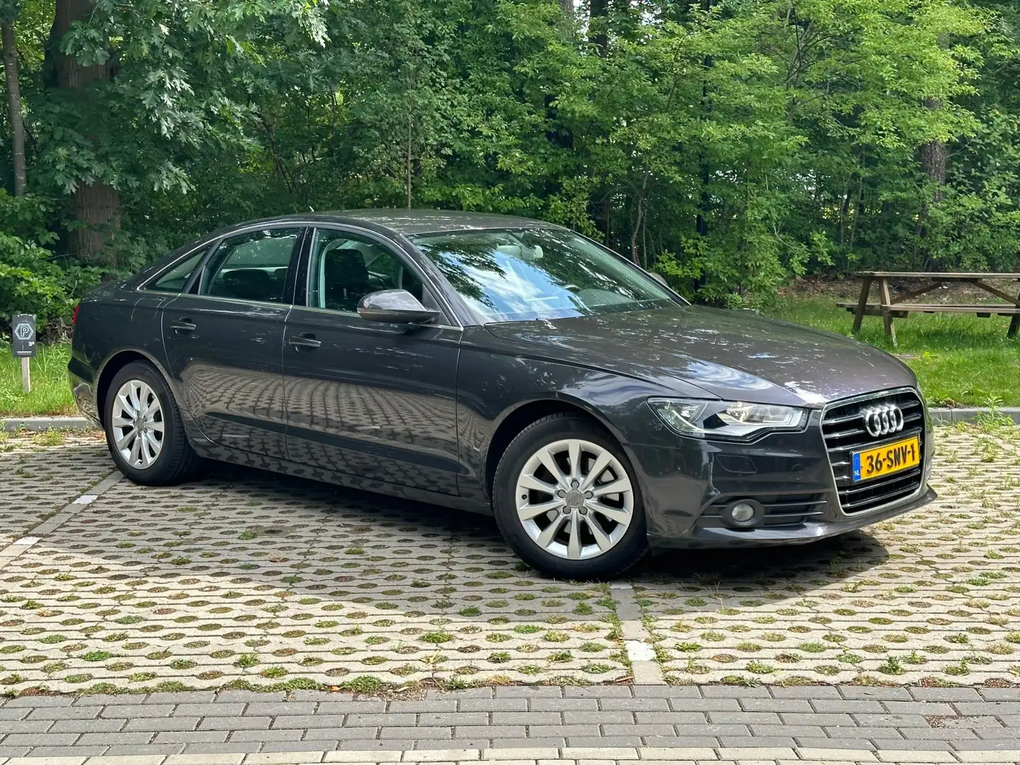 Audi A6 Limousine 2.8 FSI Trekhaak 1e Eig Grijs - 1