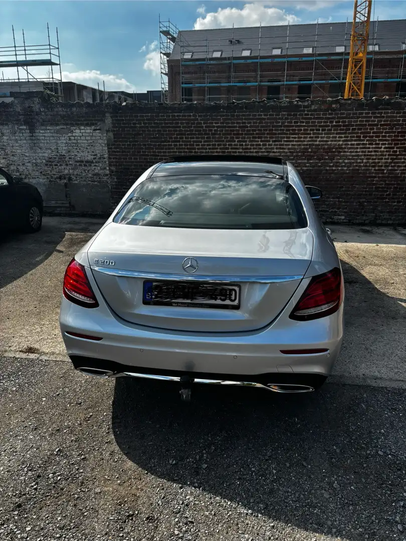 Mercedes-Benz E 200 9G-TRONIC AMG Line - 2