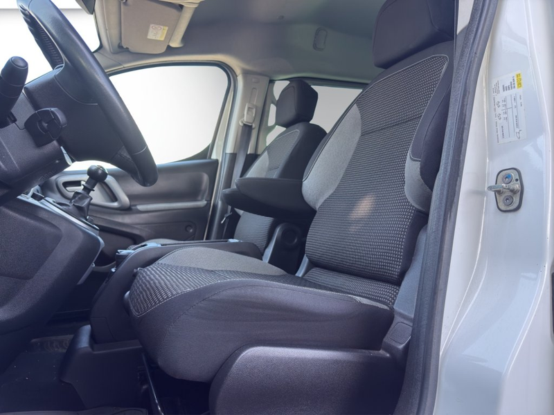 Peugeot Partner Tepee — photo 6