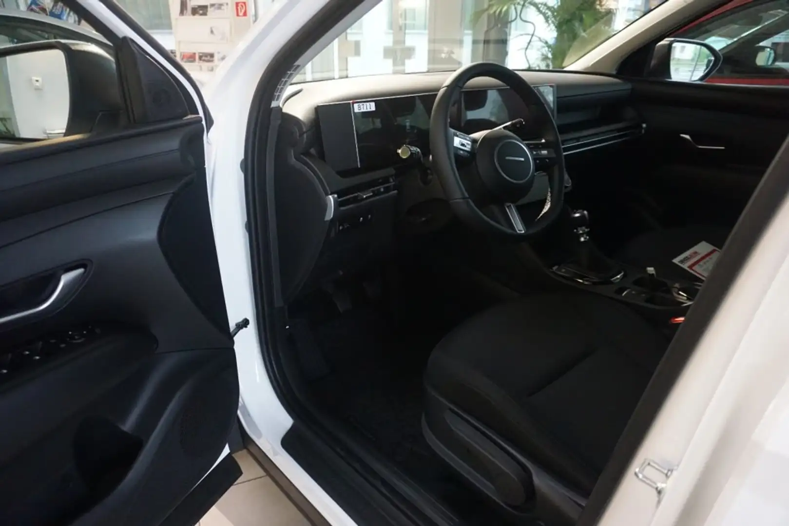 Hyundai TUCSON NX4 GO 1,6 T-GDi 2WD t5bg1 Weiß - 2