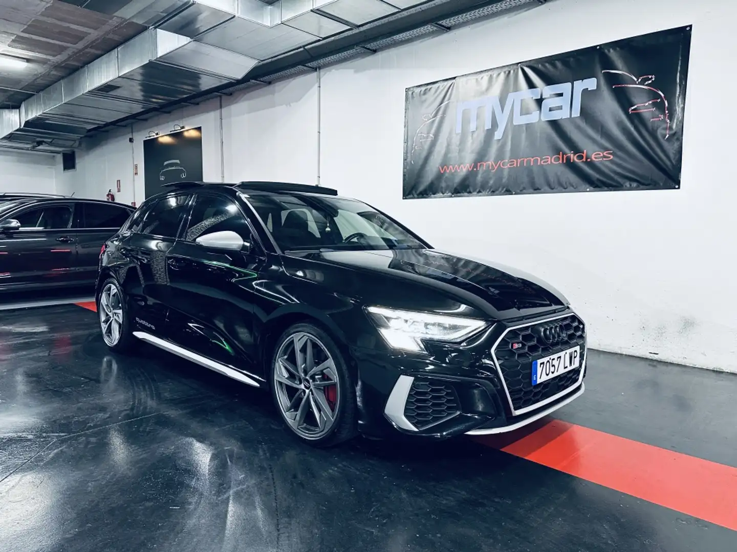 Audi S3 Sportback quattro S tronic Noir - 1
