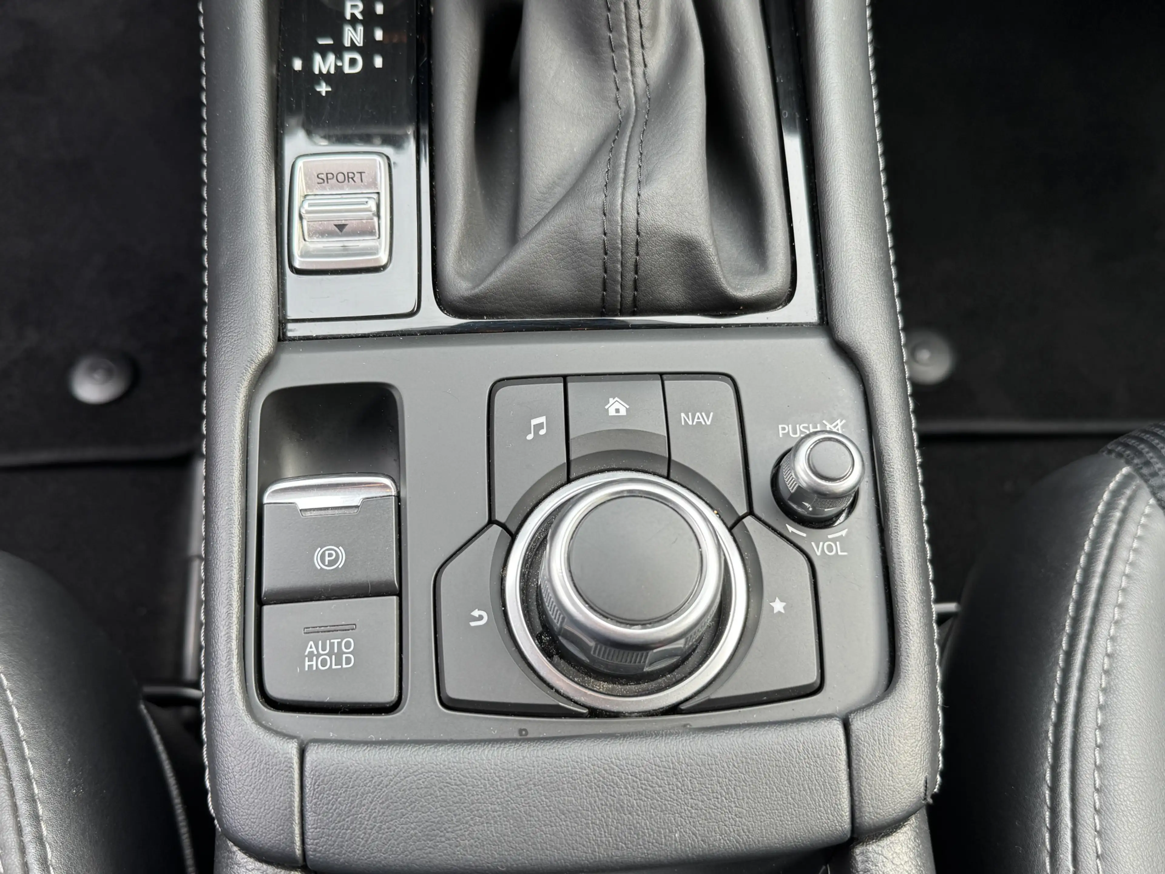 Mazda CX-3 2.0 SkyActiv-G 120 GT-M Automaat Climate Control L — photo 15