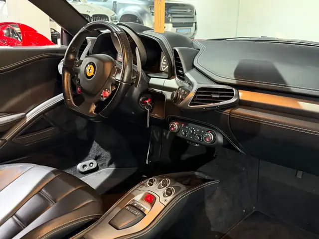 Ferrari 458 Italia / APPROVED / LÜCKENLOS FERRARI HISTORY / Ansicht 50