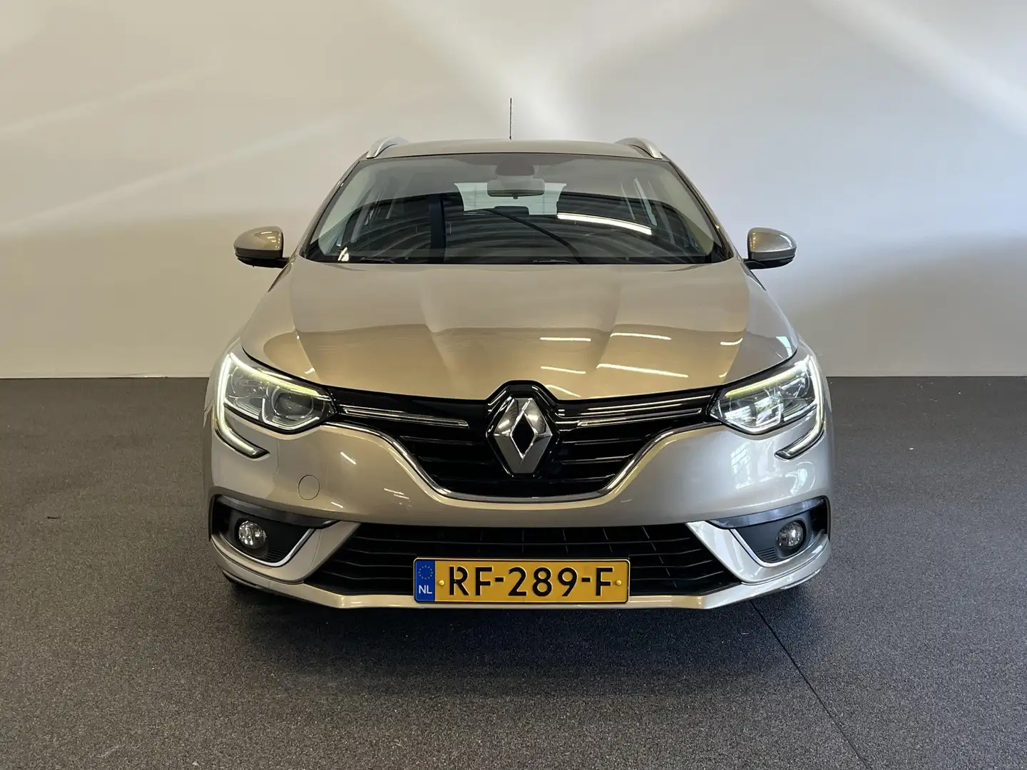 Renault Megane Estate 1.2 TCe Zen Trekhaak Navigatie Cruise Contr Bruin - 2
