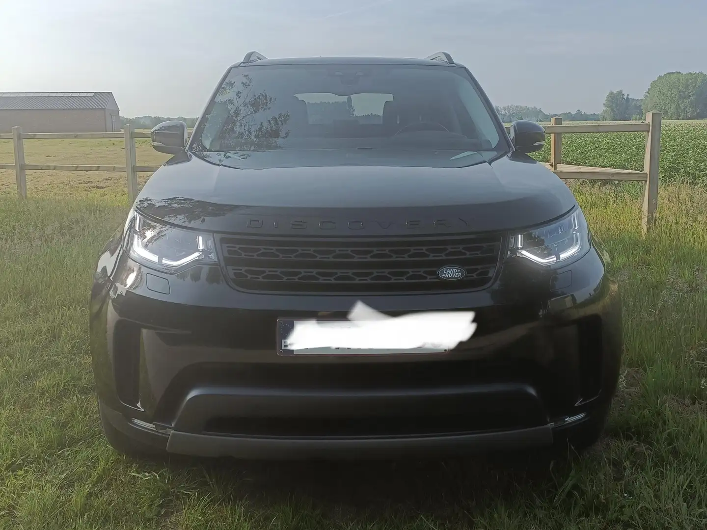 Land Rover Discovery Discovery 2.0 Td4 HSE Zwart - 1