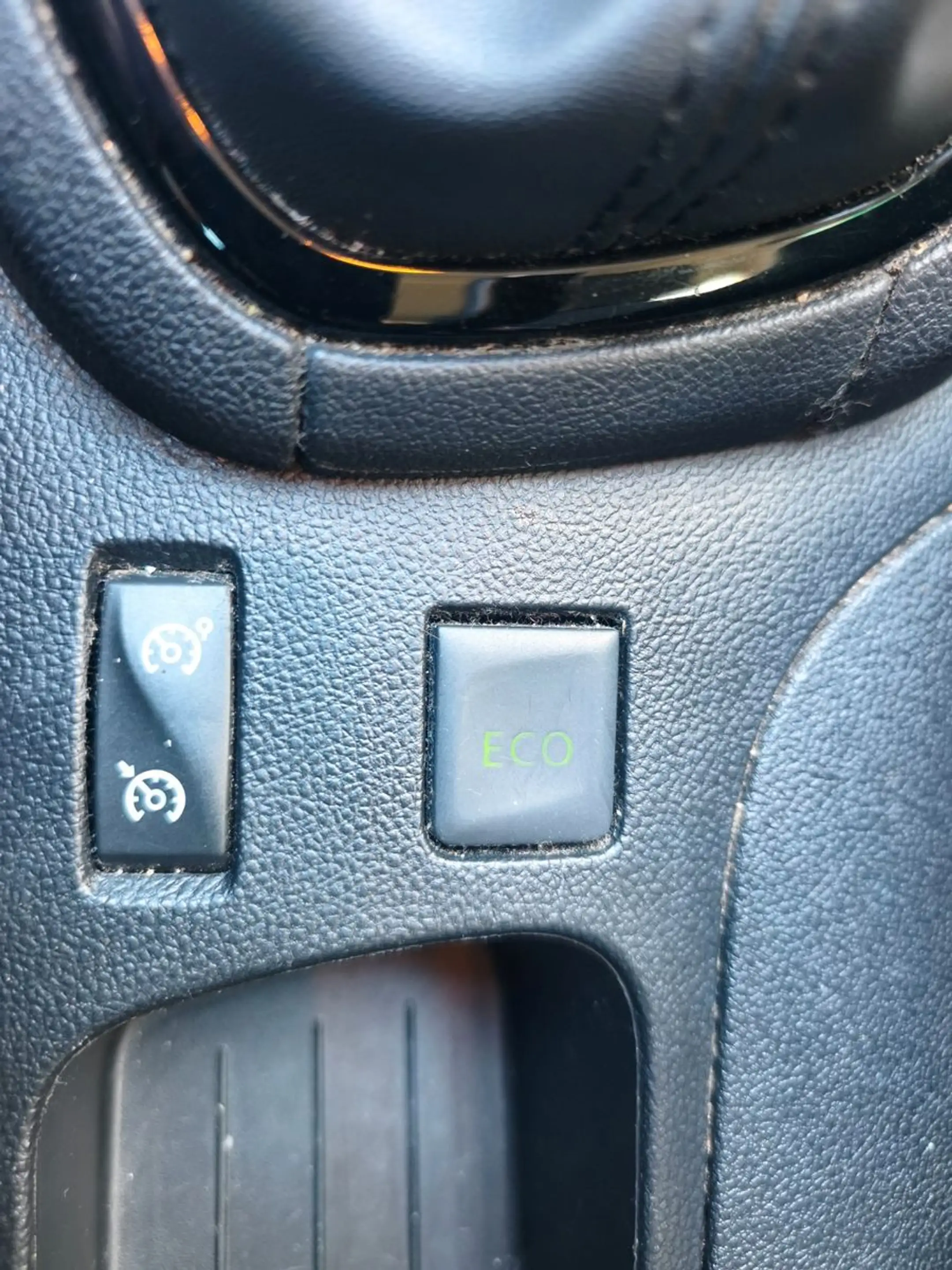 Renault Clio IV Grandtour Limited, PDC, KLIMA, TÜV NEU — photo 25
