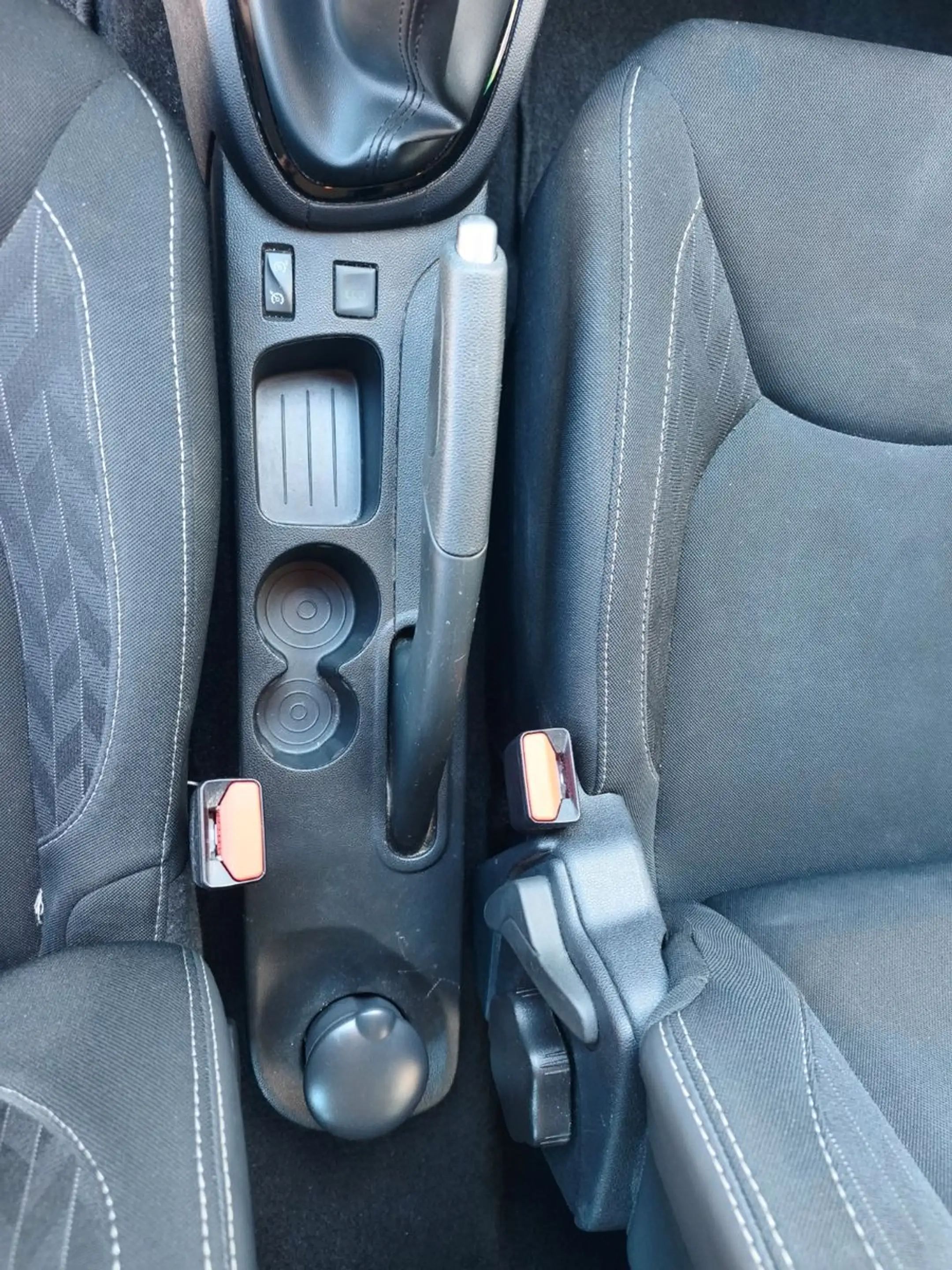 Renault Clio IV Grandtour Limited, PDC, KLIMA, TÜV NEU — photo 24
