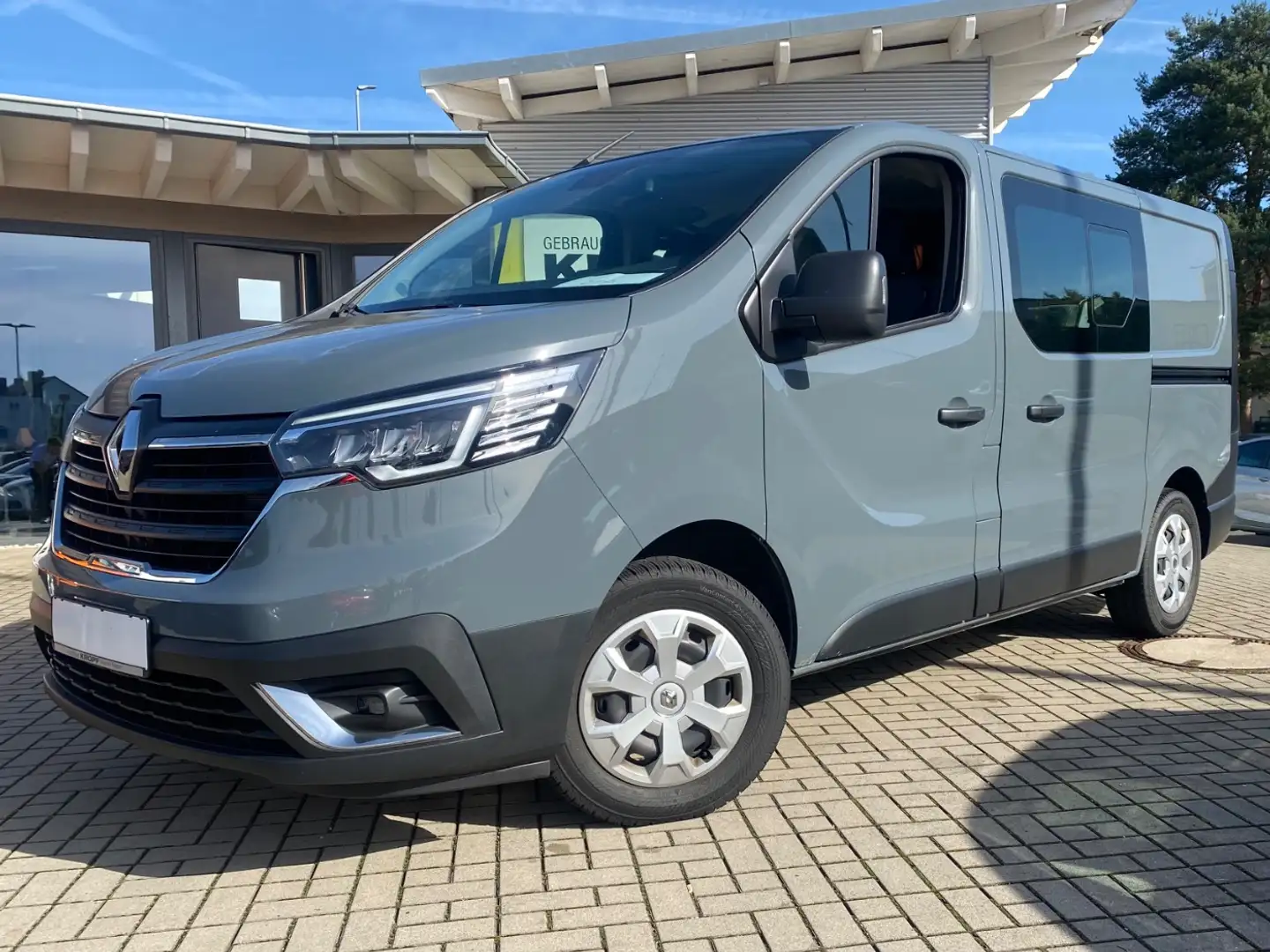 Renault Trafic Kasten 2.0 dCi L1H1DoKa RFK PDC AHK LED Grigio - 2