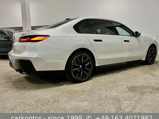 BMW i7 xDr. 60 *M SPORT PRO*LOUNGE SEAT*FOND ENT*SKY