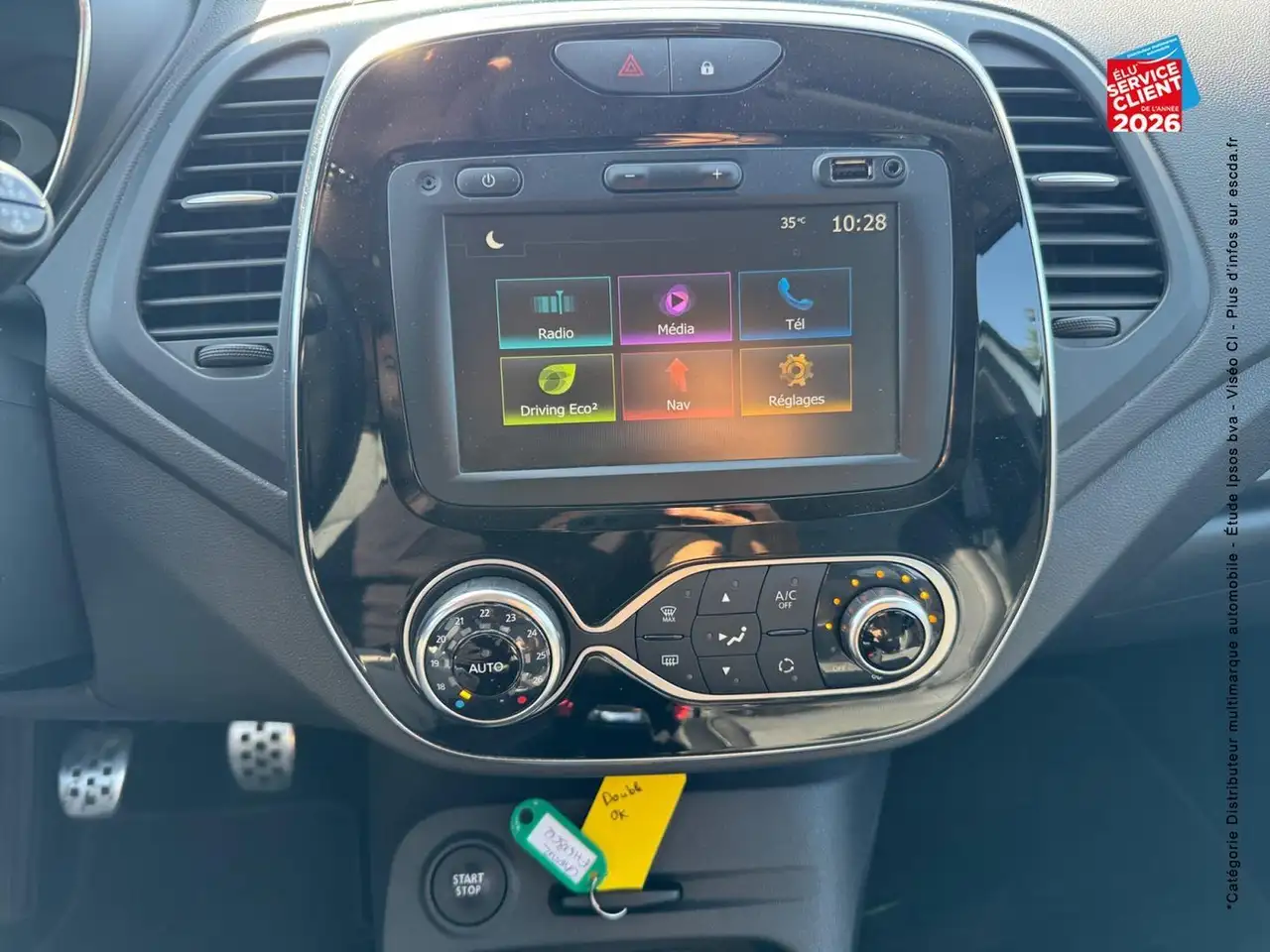 Renault Captur — photo 17