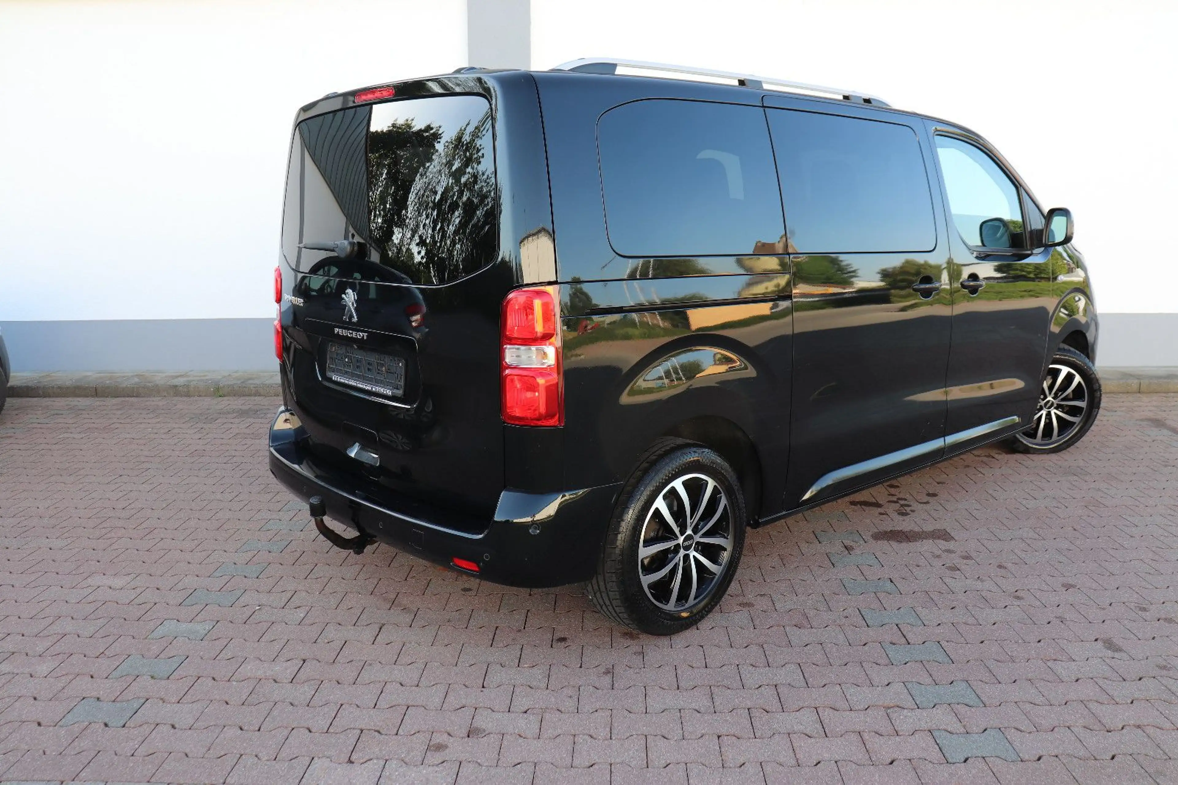 Peugeot Traveller TRAVELLE L2 8-SITZER*3Z-KLIMAAUT.KAMERA*NAVI*AHK — photo 2
