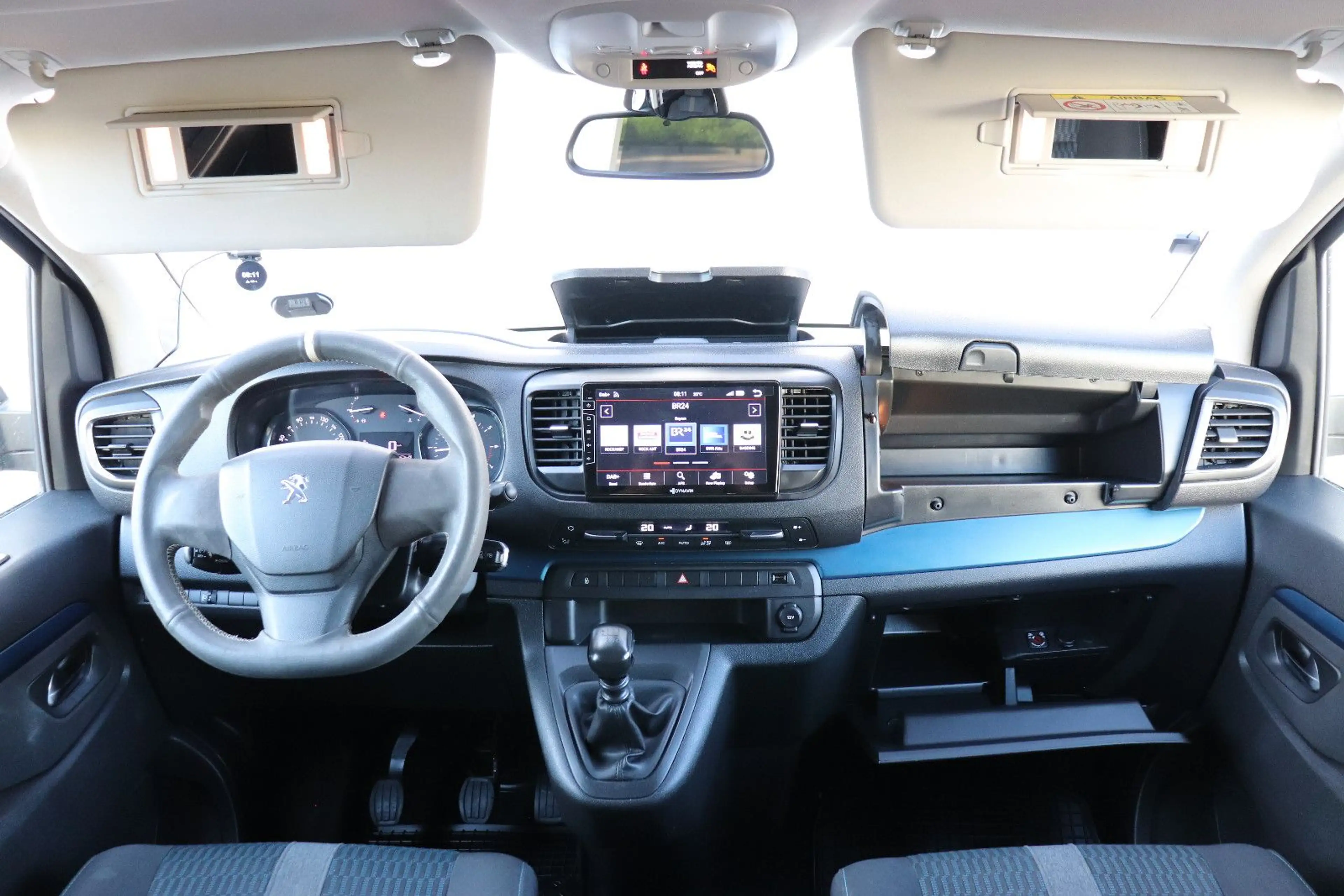 Peugeot Traveller TRAVELLE L2 8-SITZER*3Z-KLIMAAUT.KAMERA*NAVI*AHK — photo 8