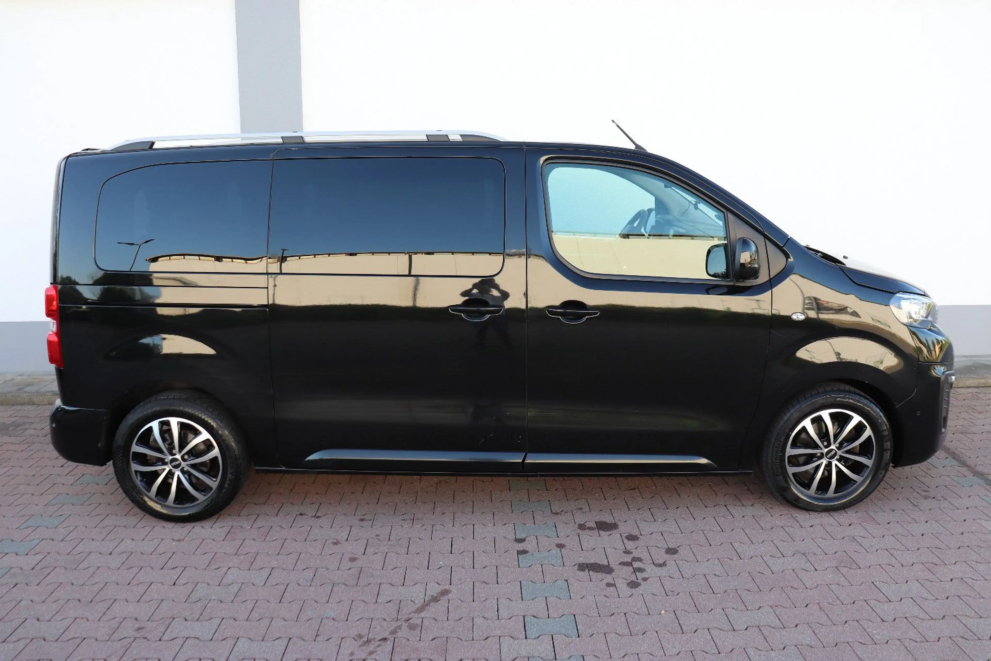 Peugeot Traveller TRAVELLE L2 8-SITZER*3Z-KLIMAAUT.KAMERA*NAVI*AHK — photo 4