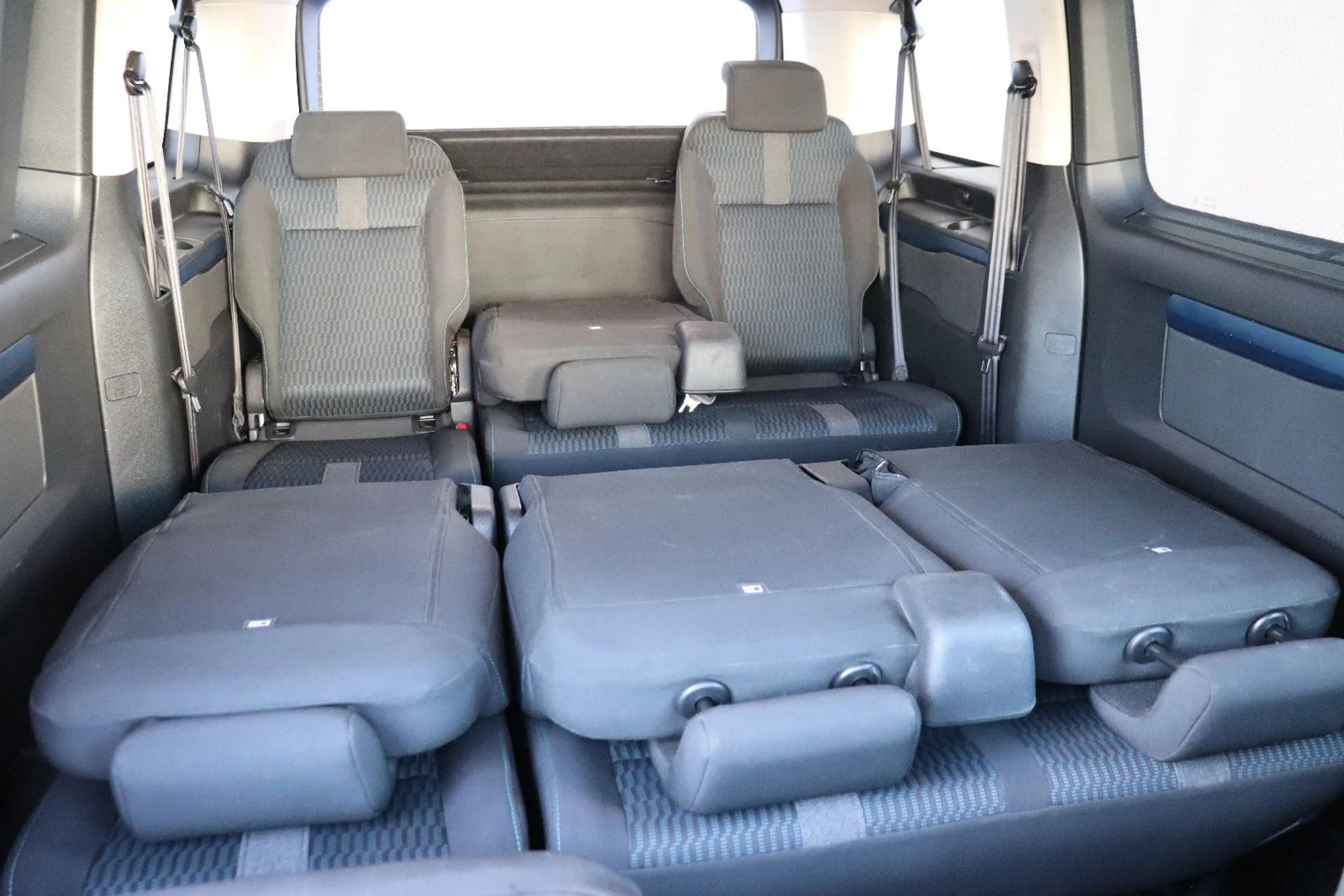 Peugeot Traveller TRAVELLE L2 8-SITZER*3Z-KLIMAAUT.KAMERA*NAVI*AHK — photo 11