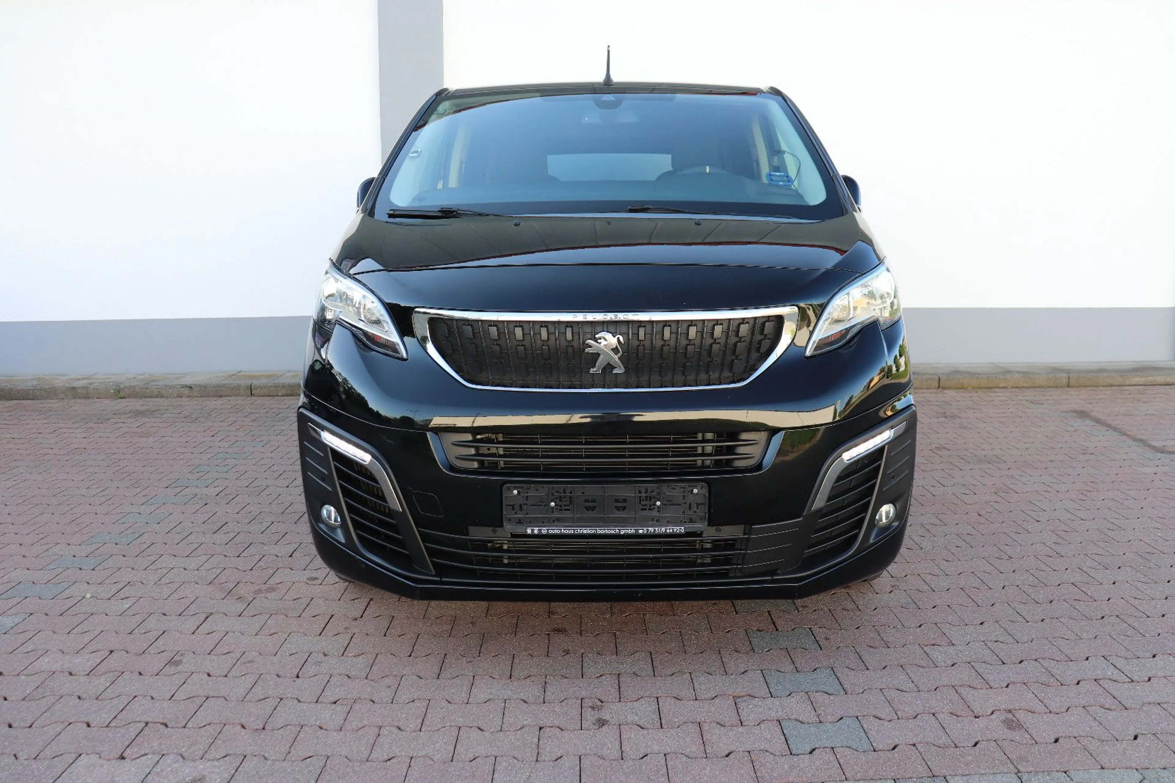 Peugeot Traveller TRAVELLE L2 8-SITZER*3Z-KLIMAAUT.KAMERA*NAVI*AHK — photo 5