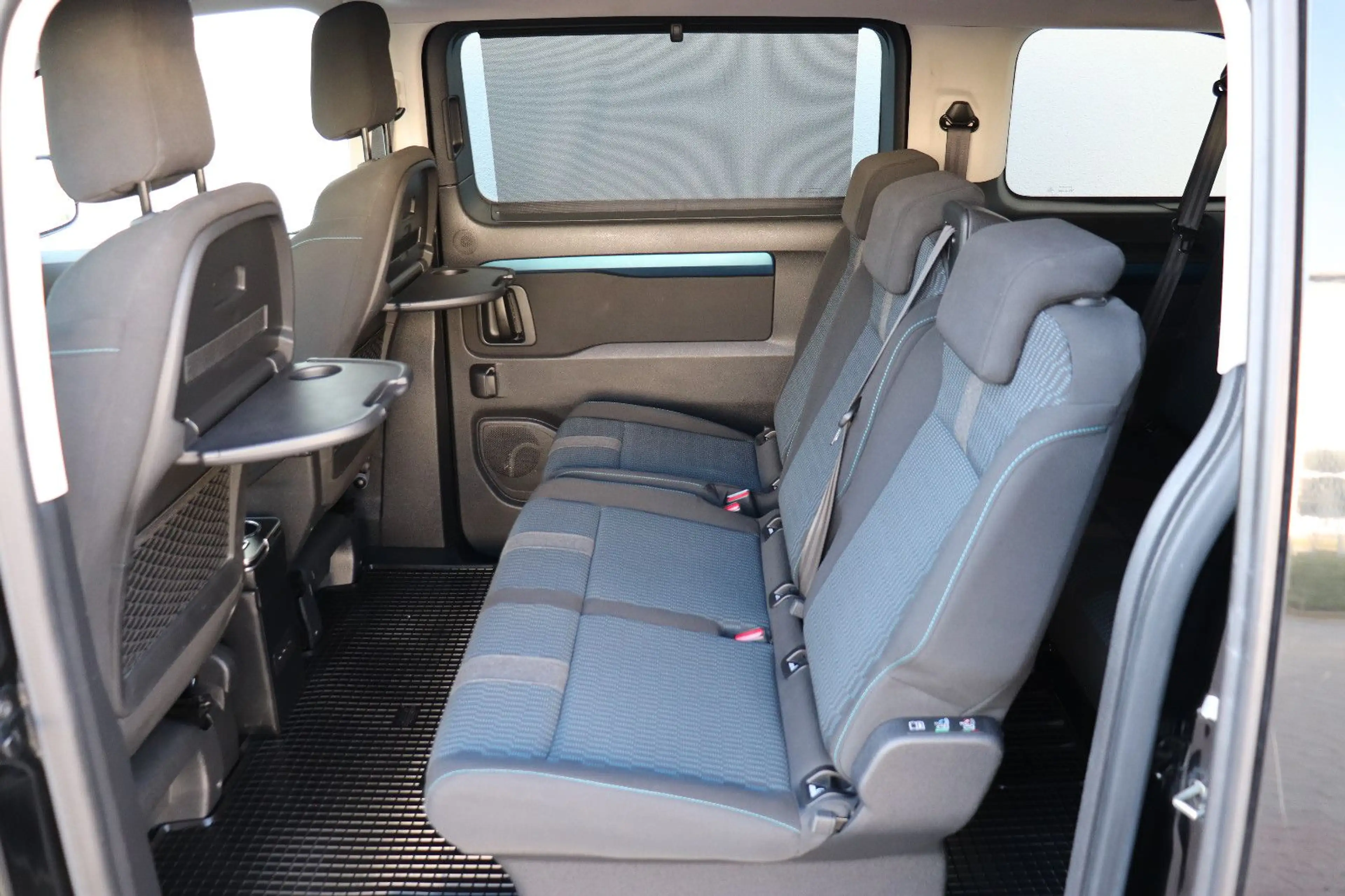 Peugeot Traveller TRAVELLE L2 8-SITZER*3Z-KLIMAAUT.KAMERA*NAVI*AHK — photo 15