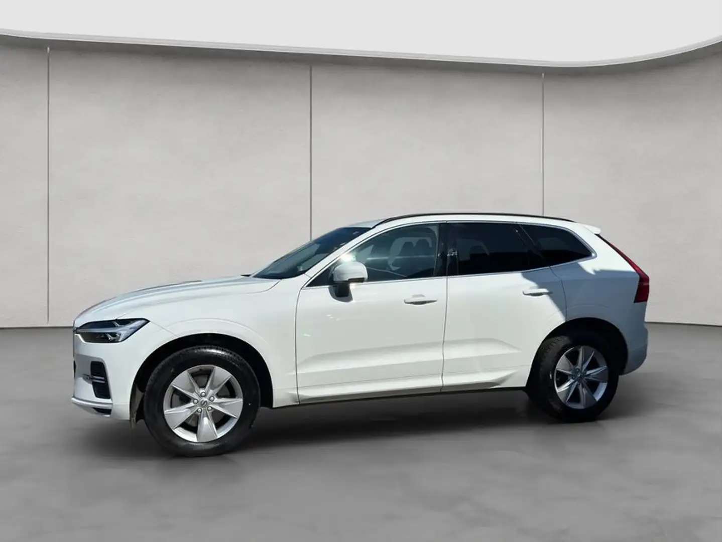 Volvo XC60 XC60 B4 AWD Momentum-Pro Aut Glasd AHK Google-Maps Weiß - 2