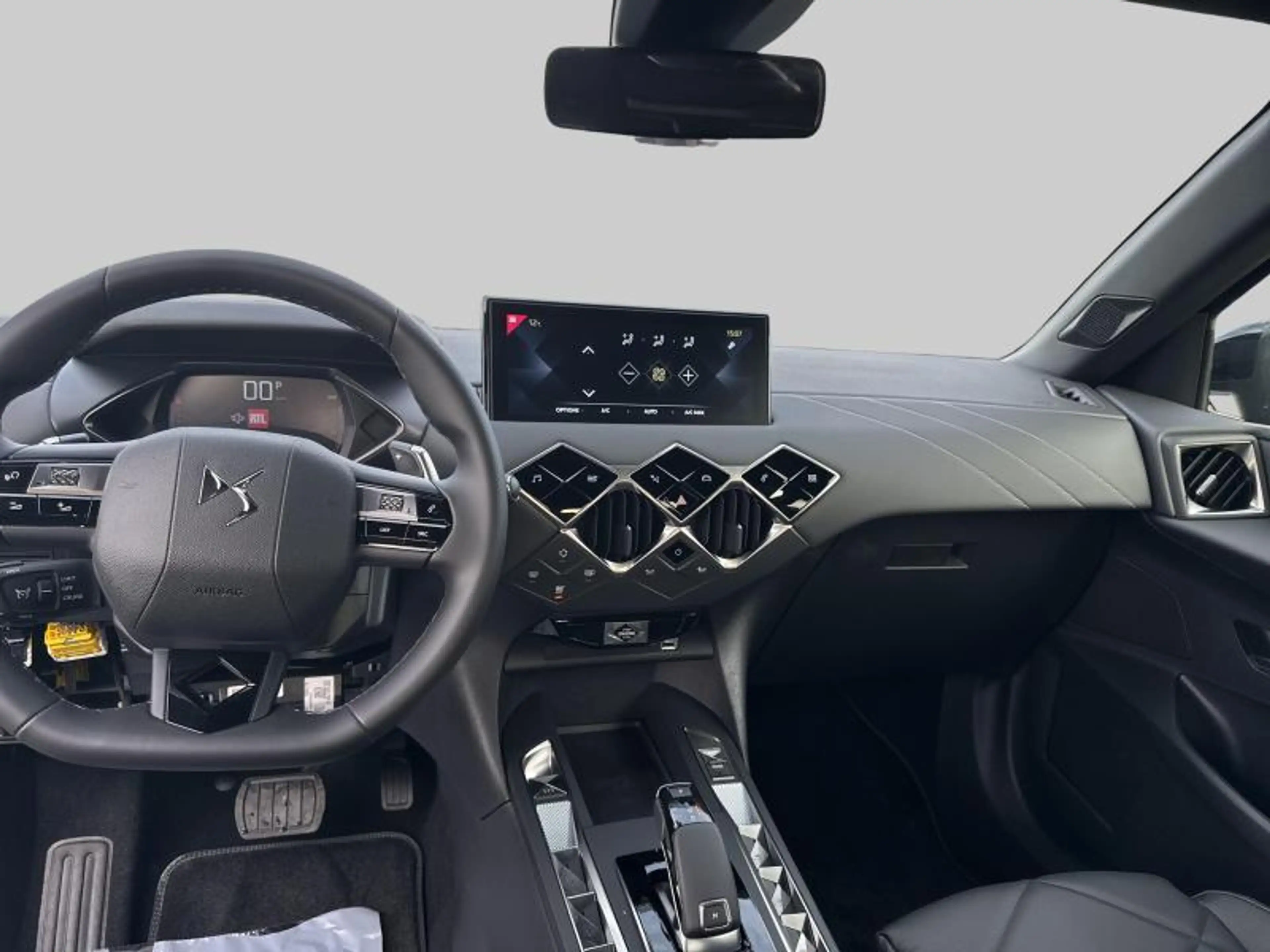 DS Automobiles DS 3 Crossback Faubourg EAT8 — photo 13