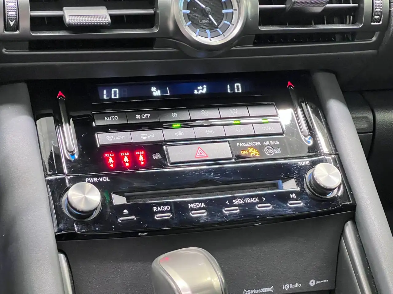 Lexus IS photo Lexus IS