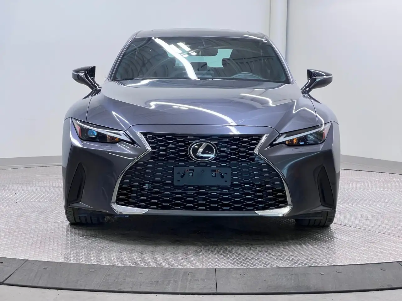 Lexus IS photo Lexus IS