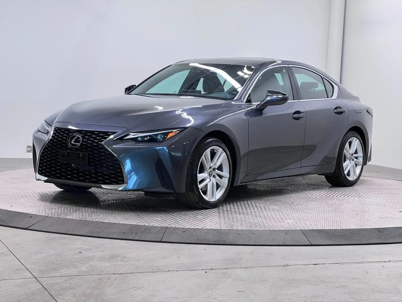 2023 Lexus IS