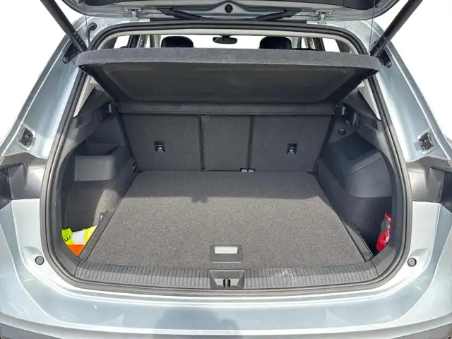 Volkswagen Tiguan view 19