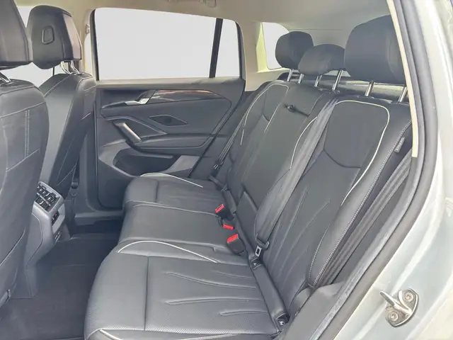 Volkswagen Tiguan view 17