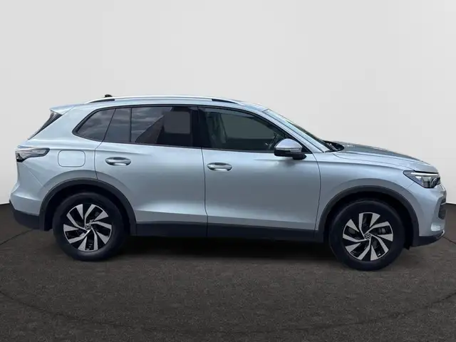 Volkswagen Tiguan view 7