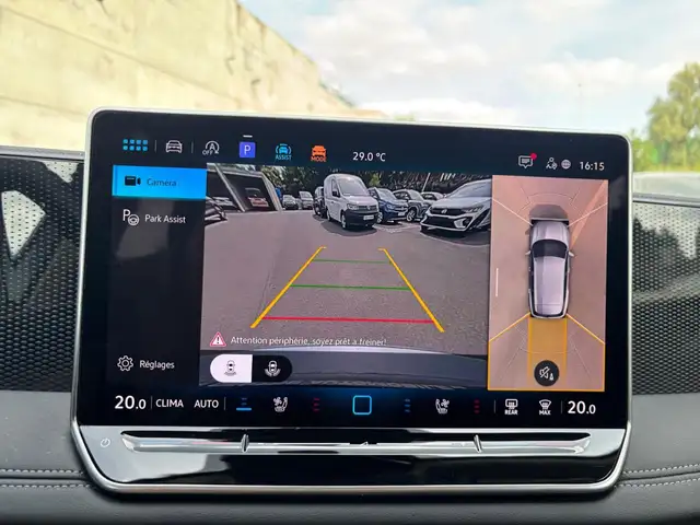 Volkswagen Tiguan view 21