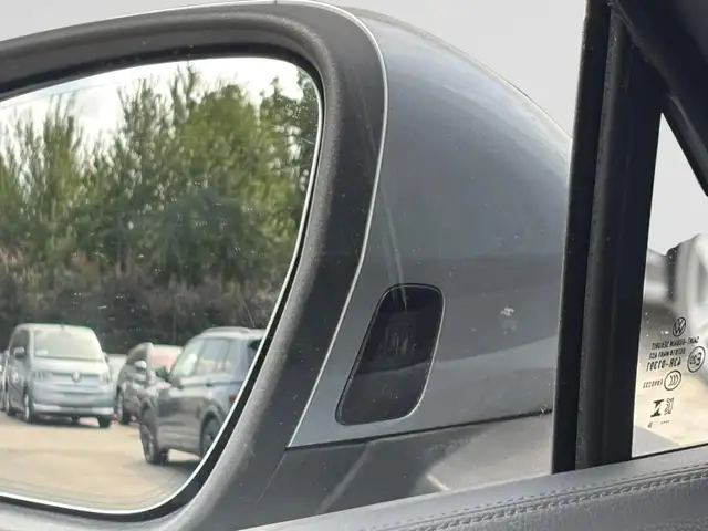 Volkswagen Tiguan view 11