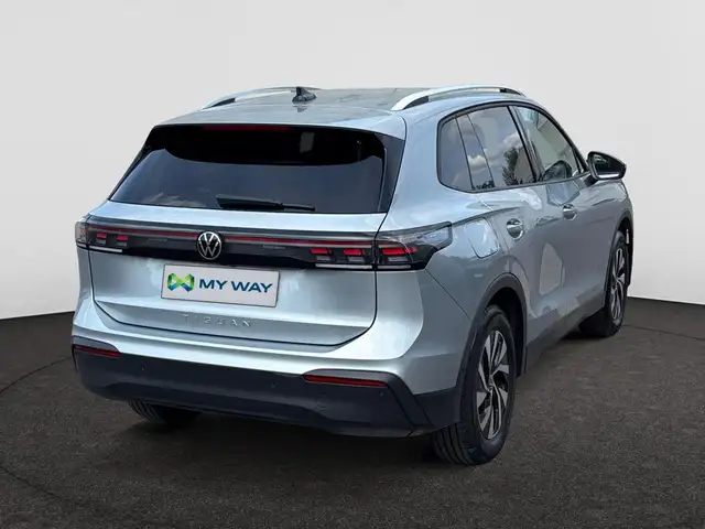 Volkswagen Tiguan view 5