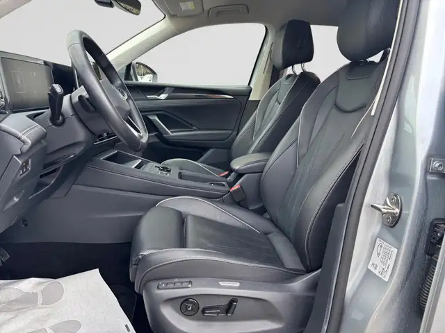 Volkswagen Tiguan view 9
