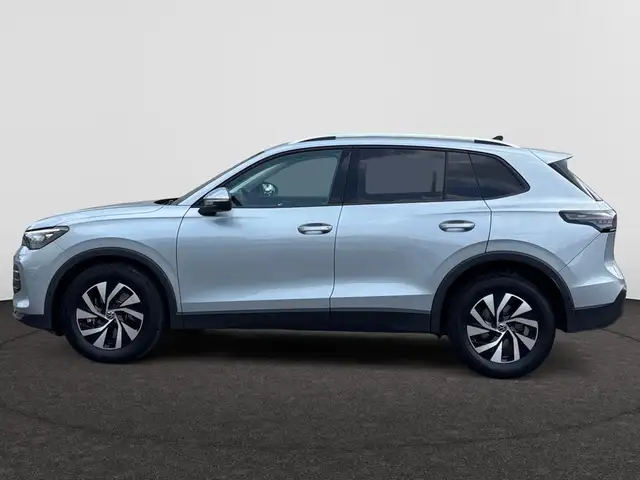 Volkswagen Tiguan view 8