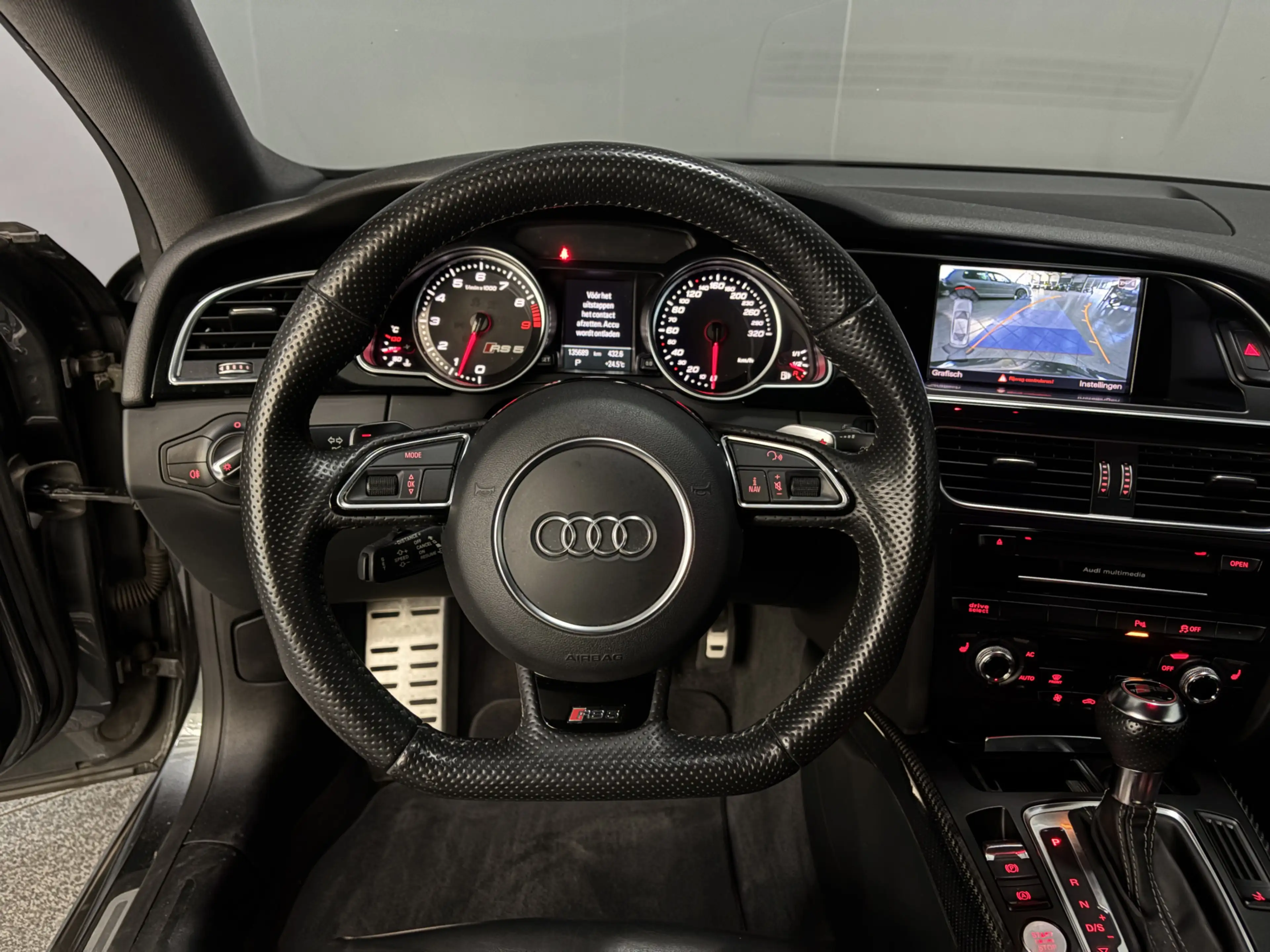 Audi RS5 4.2 FSI quattro — photo 12