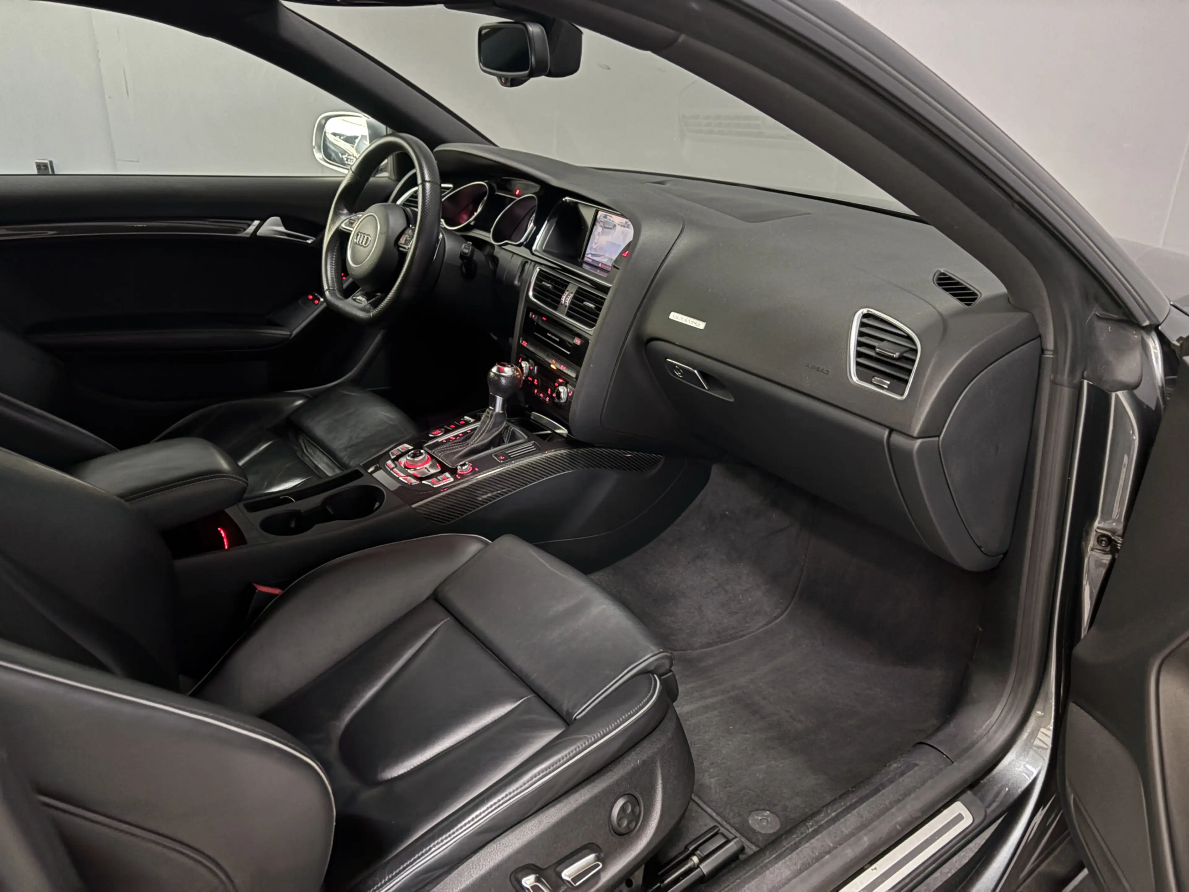 Audi RS5 4.2 FSI quattro — photo 3
