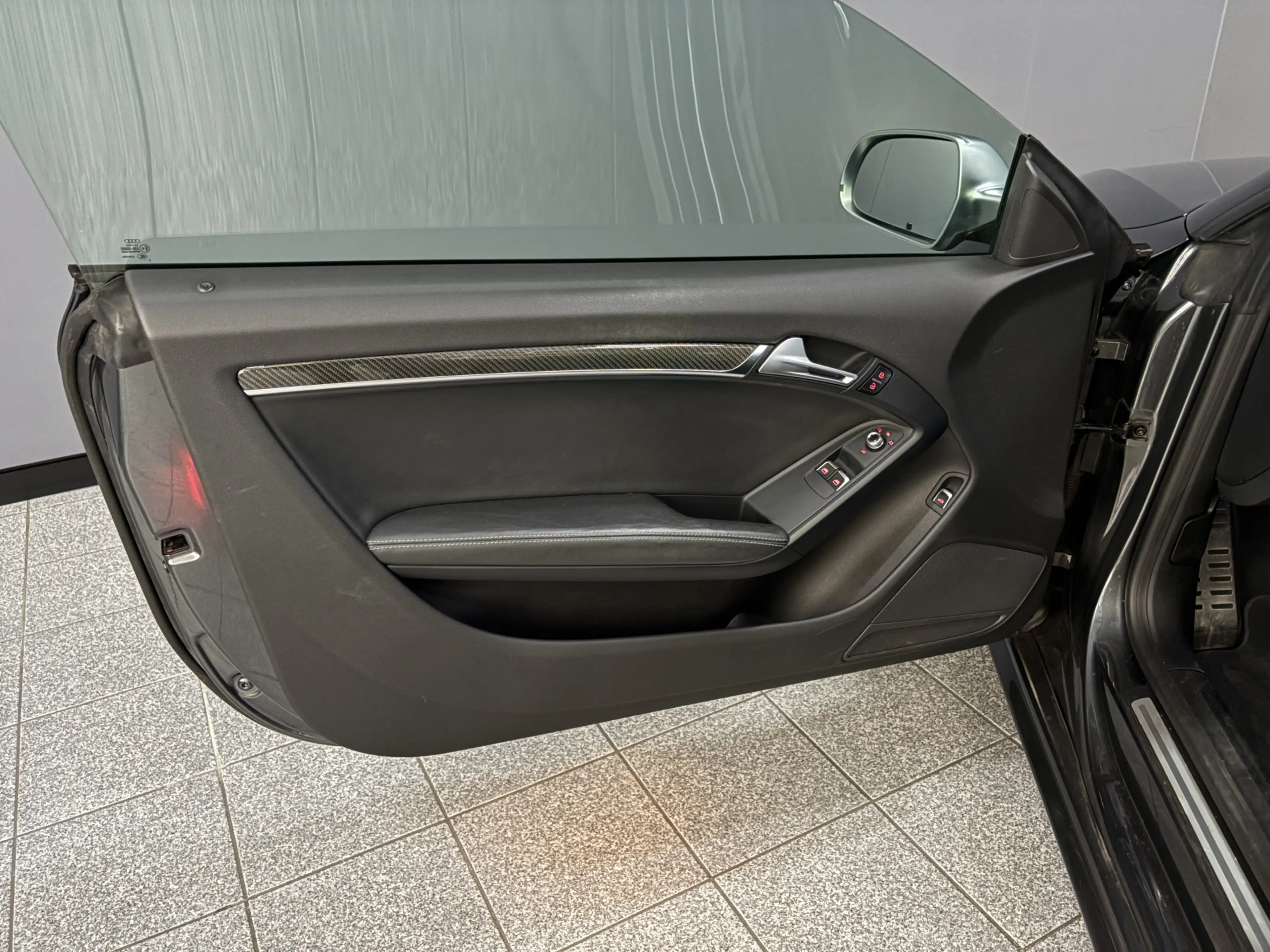 Audi RS5 4.2 FSI quattro — photo 11