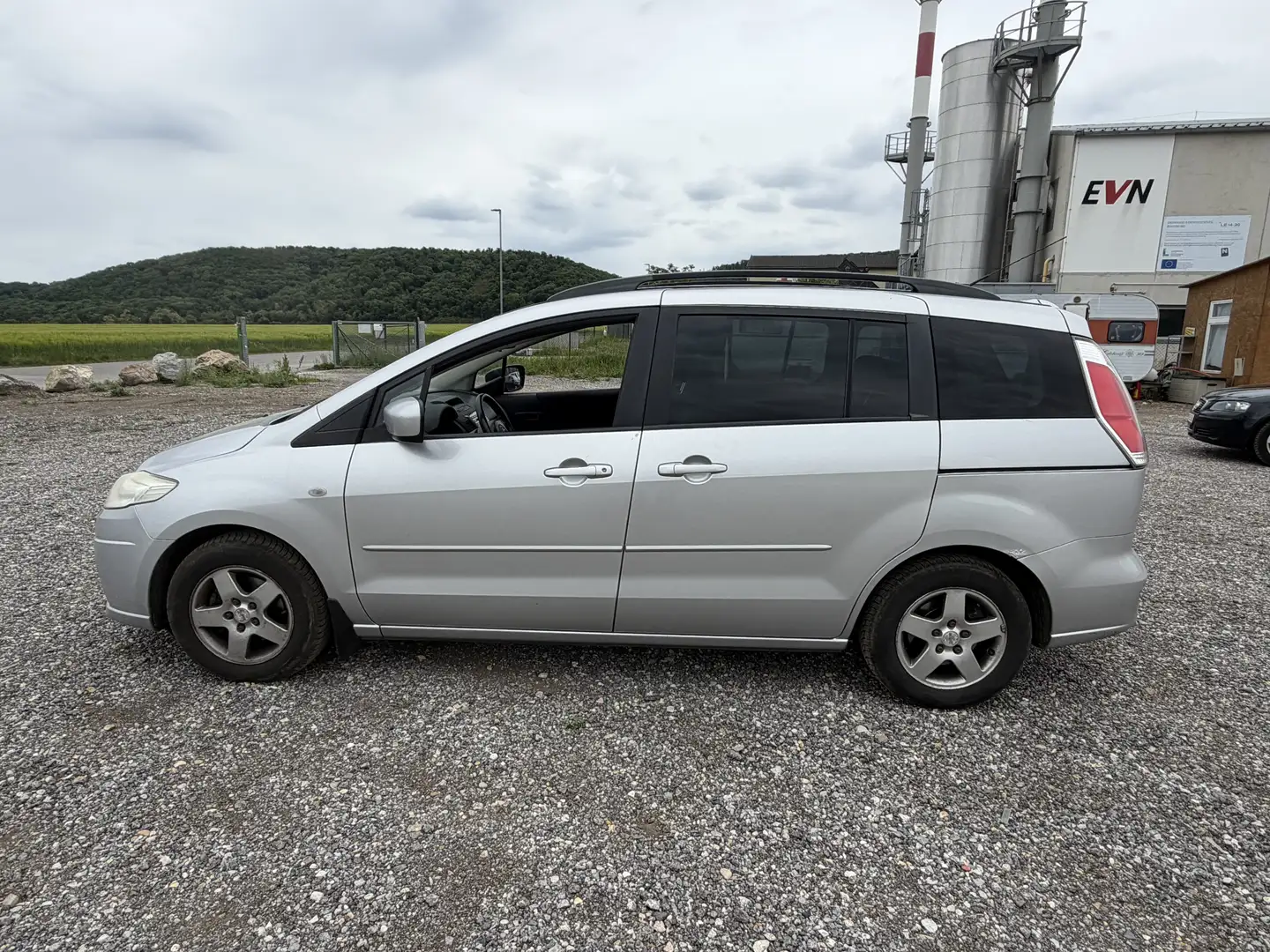 Mazda 5 mit Pickerl Klima 7 Sitze - 1