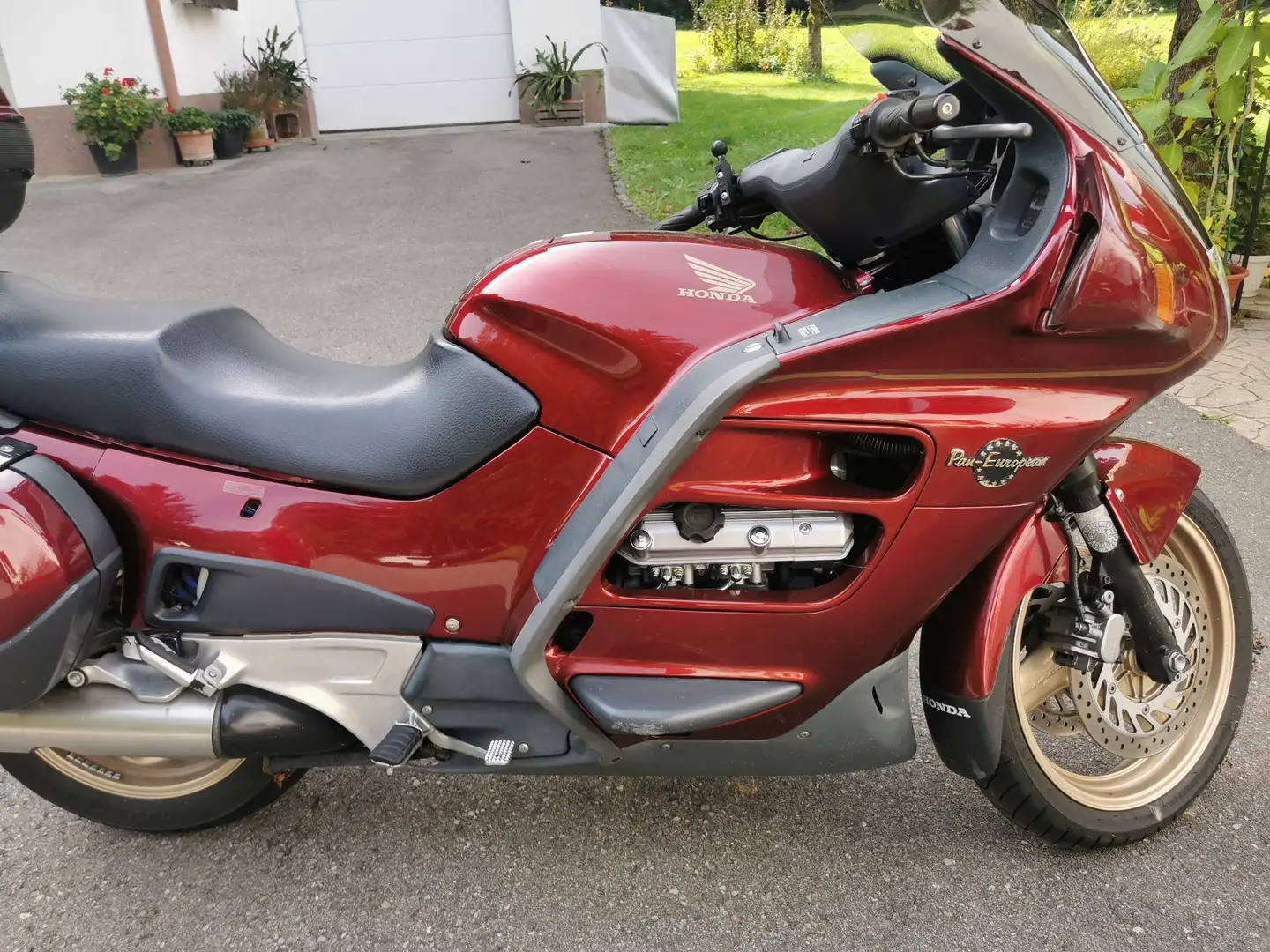 Honda ST 1100 Red - 1