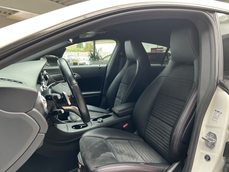 Mercedes-Benz CLA 180 SB Aut AMG-Line StHz Shz Navi Kamera BT — photo 2