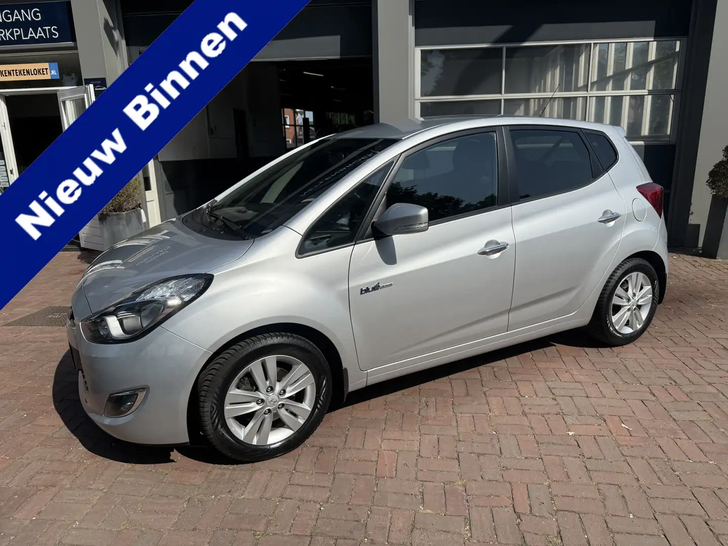 Hyundai iX20 1.4i i-Magine Bj 2013 Hoge Zit Km 151.000 Nap 1e e Grijs - 1