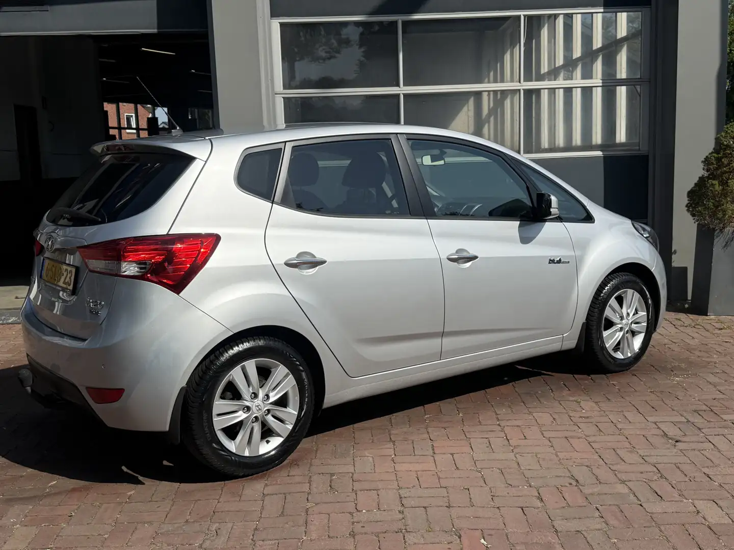 Hyundai iX20 1.4i i-Magine Bj 2013 Hoge Zit Km 151.000 Nap 1e e Grijs - 2