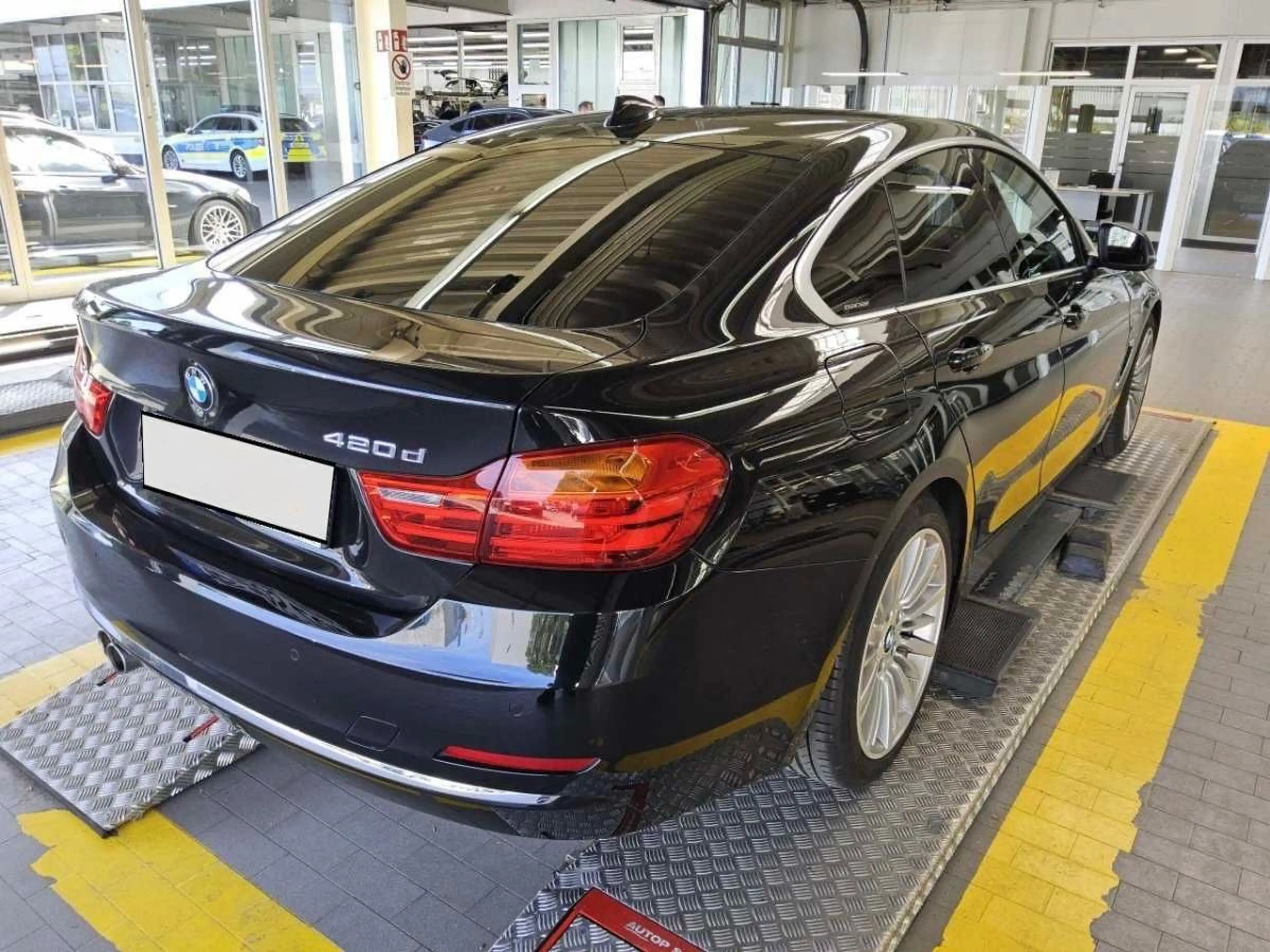 BMW 420 d Gran Coupe Luxury Line *Head-Up*Assistenz* — photo 2