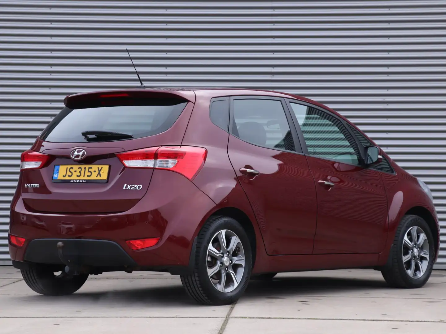 Hyundai iX20 1.6i Go! Automaat *Navigatie*Trekhaak*Parkeersens. Rouge - 2