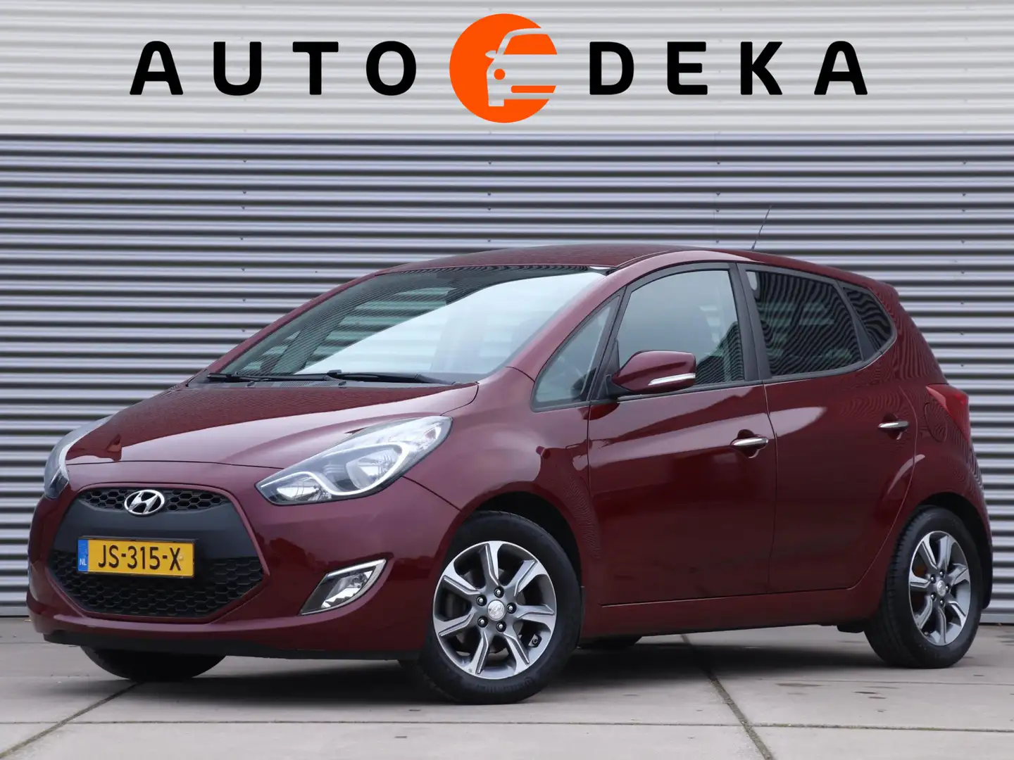 Hyundai iX20 1.6i Go! Automaat *Navigatie*Trekhaak*Parkeersens. Rouge - 1