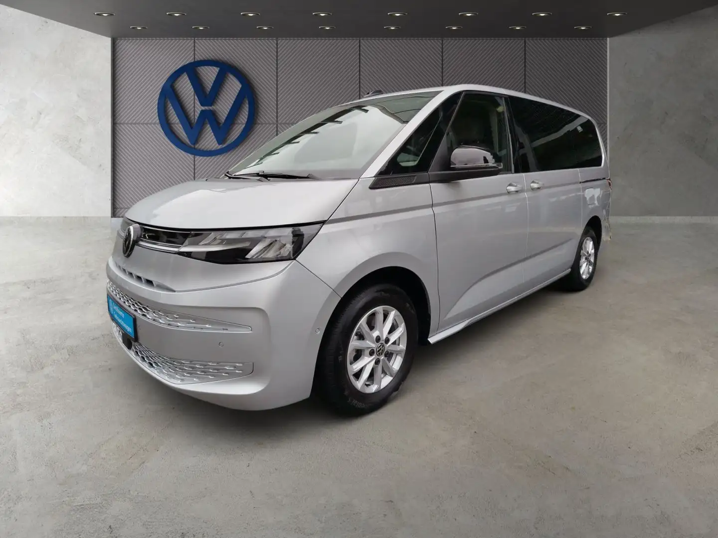 Volkswagen T7 Multivan T7 Multivan 2.0 TDI DSG Life LR Navi FrontAssist Silber - 2