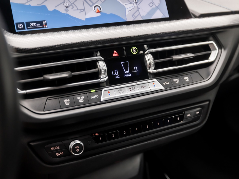 BMW 218 2 Serie M Sport Automaat (M PAKKET, KUIPSTOELEN, 1 — photo 9