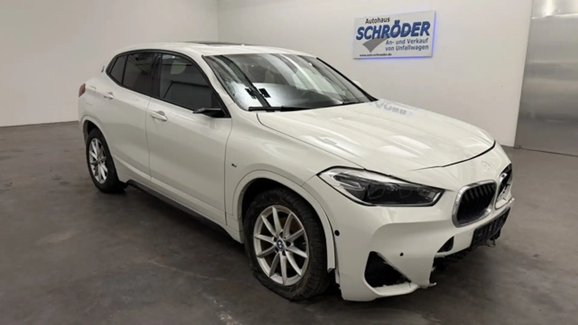 BMW X2 M sDrive18d M Sport *1.Hand*Kamera* Weiß - 1